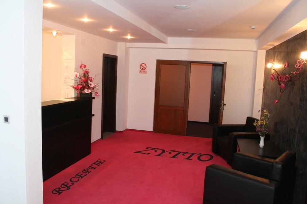 Hotel Zytto By Razvan Rat Слатіна Екстер'єр фото